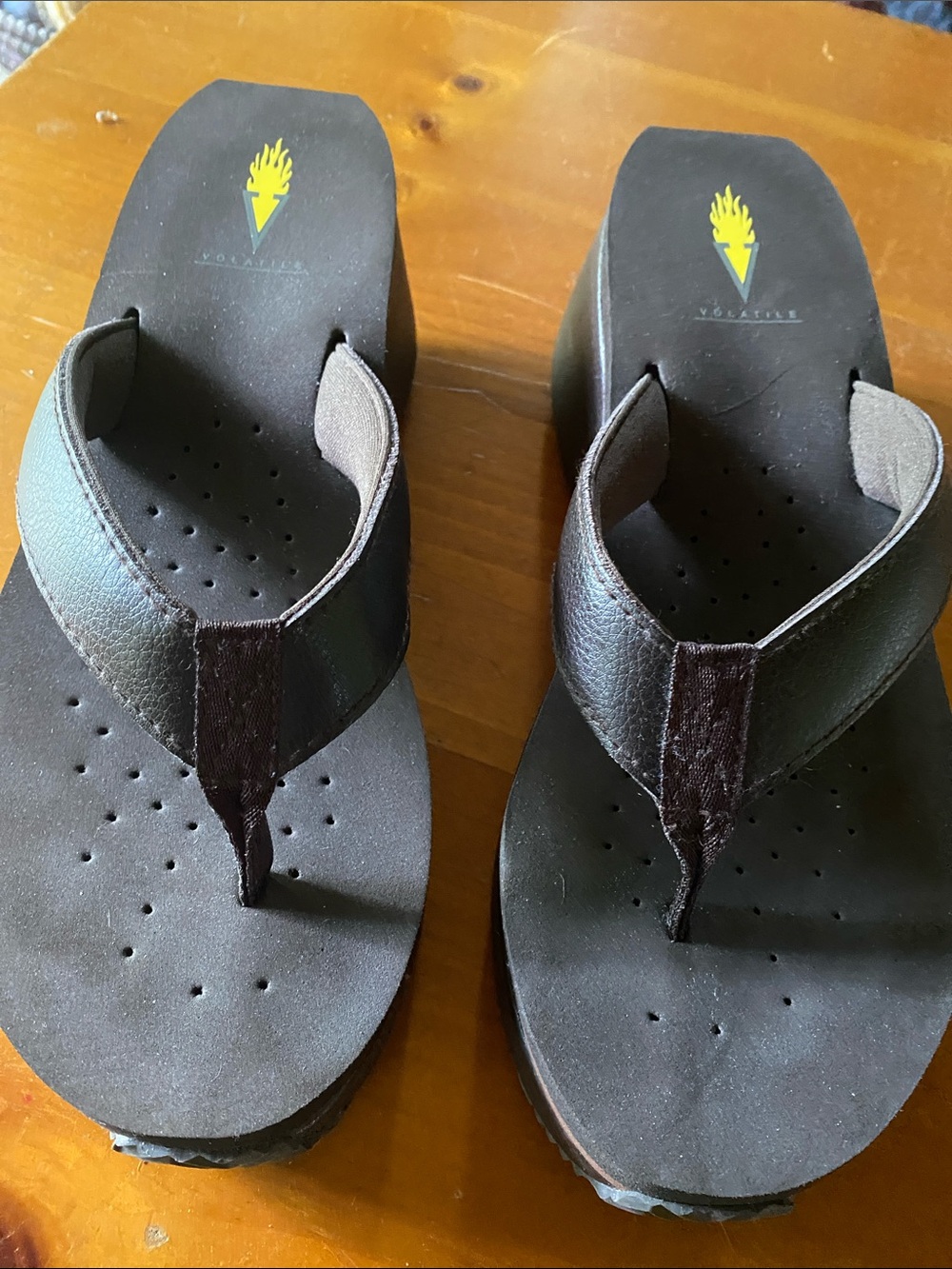 Volatile Women’s Dark Brown Leather Thong Sandals with Yellow Logo